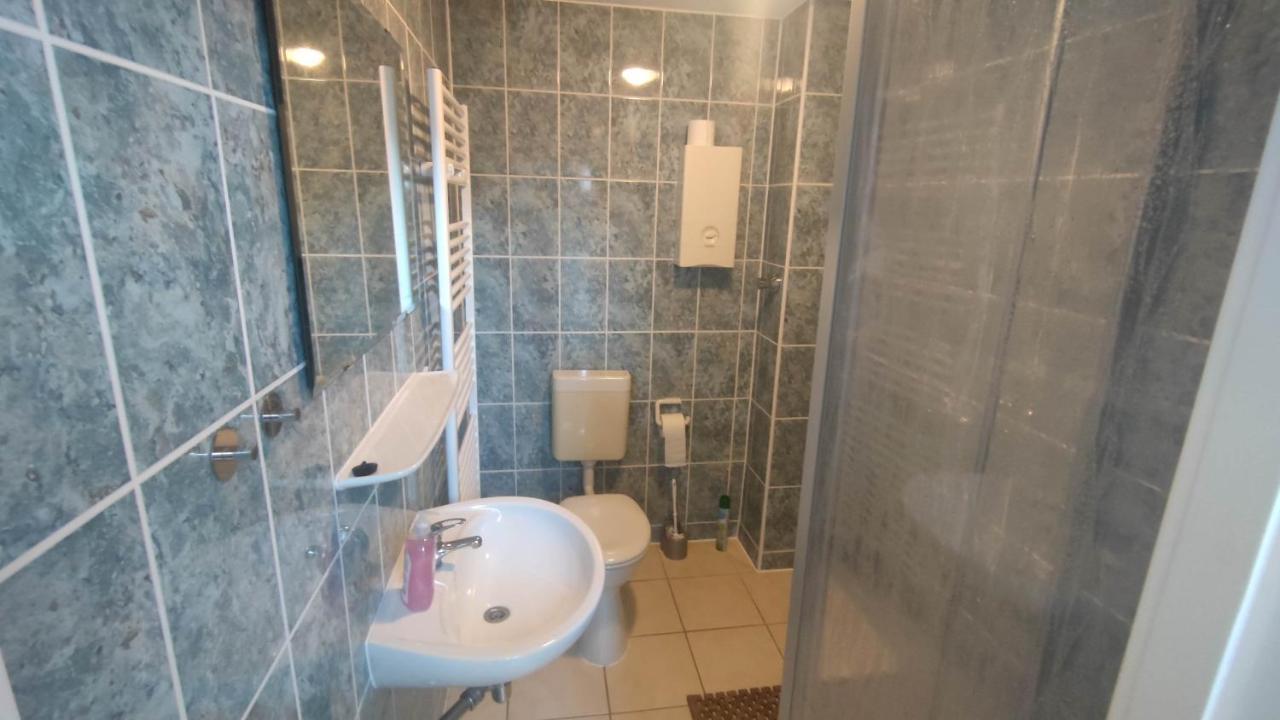 Fewo3-1 Zim-2 Einz Bett-2 Pers-Kueche-Dusche Wc ベルリン エクステリア 写真